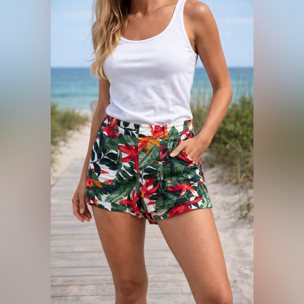 Banana Republic Red and Green Summer Vacation Floral Women's Shorts Size 12